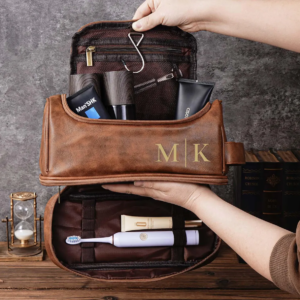 personalized men's leather toiletry bag, dopp kit, groomsmen gifts, anniversary gift for him, travel toiletry bag, men's leather accessory
